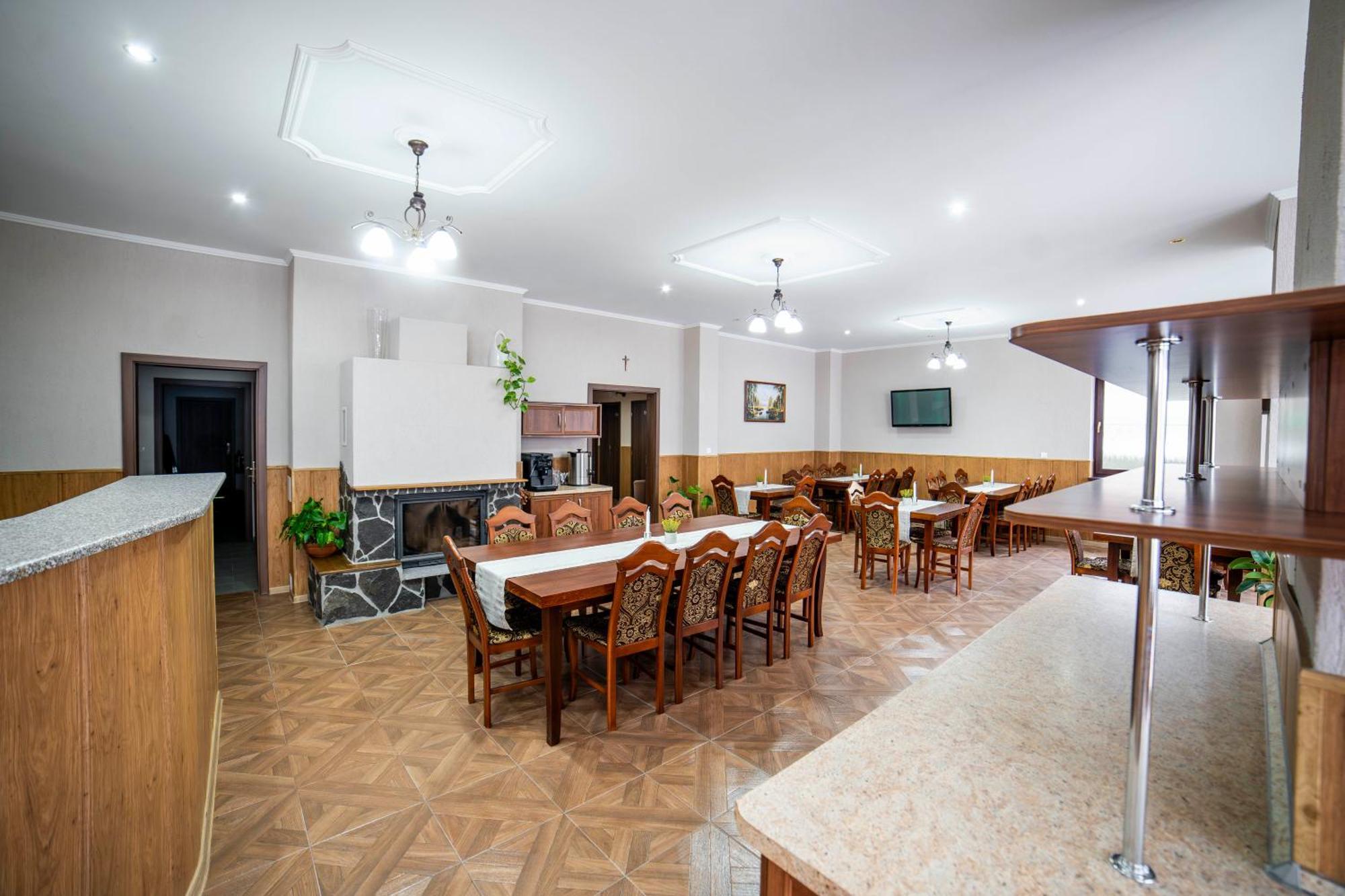 Penzion Alpsky Dom Вітанова Екстер'єр фото